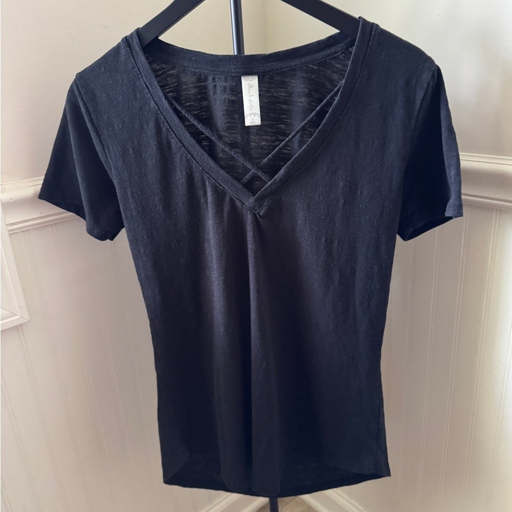 Altar'd State Black‎ V-Neck Short Sleeve Tee